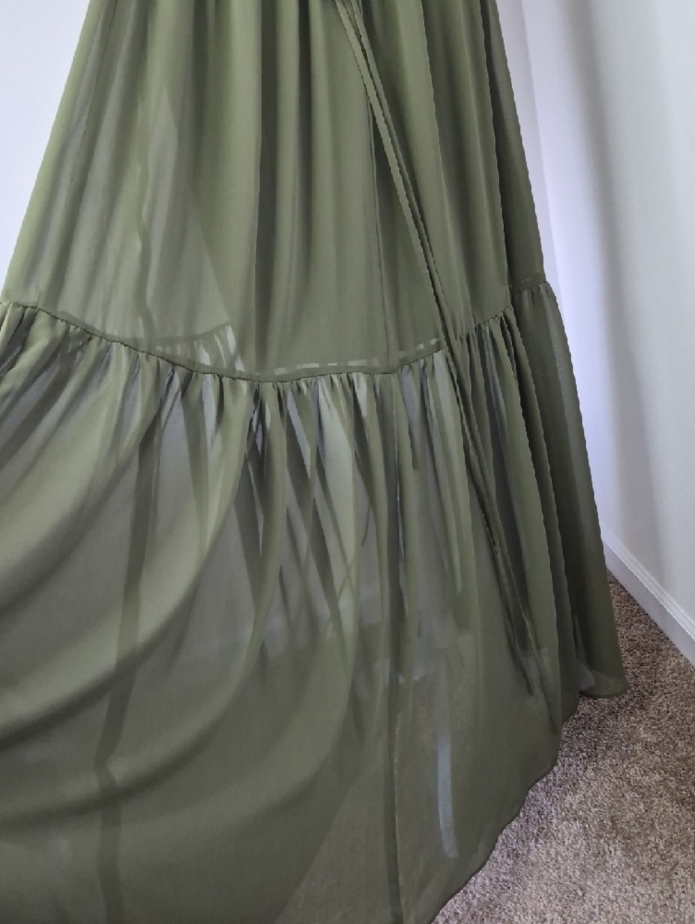 White by Vera Wang Olive Green V-Neck Maxi Dress with Flutter Sleeves Size 2 - Picture 9 of 13
